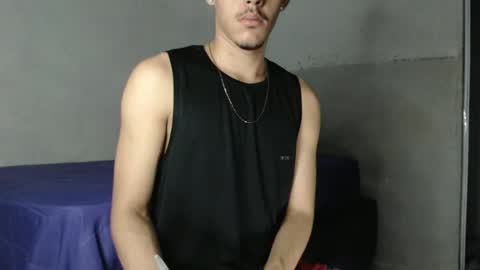 micaelrian777 online show from February 22, 12:27 am