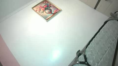 Mica online show from November 5, 2:02 am