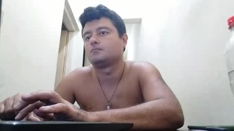 Snapshot of micarranox chatting on March 5, 5:07 am micarranox online show from March 5, 5:07 am