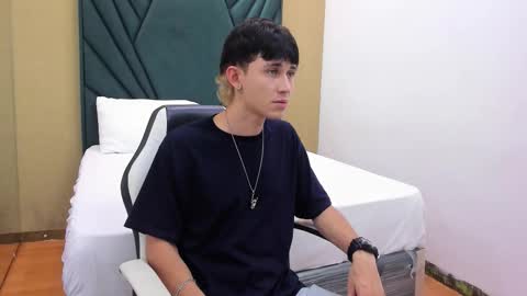 Michael online show from October 25, 8:53 pm