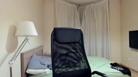 Michael Birkin online show from December 31, 3:45 am