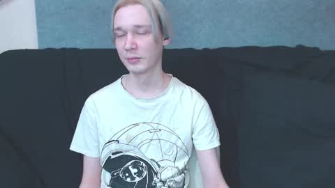 Snapshot of michael_danymans chatting on March 2, 11:31 pm Michael online show from March 2, 11:31 pm