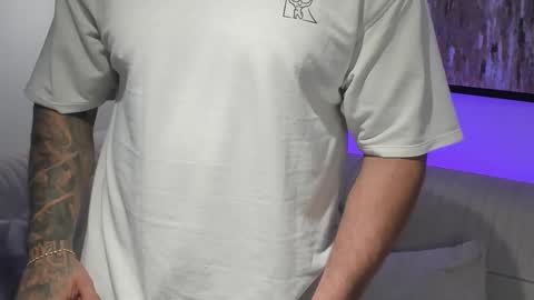 Michael Salens independent model online show from February 22, 10:29 am