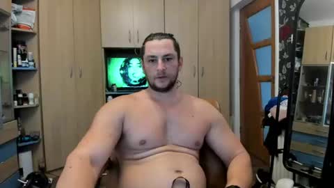 michaelragnar90 online show from July 17, 12:07 pm