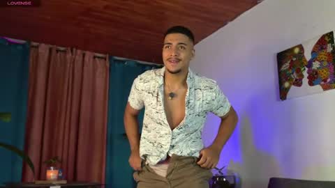 Snapshot of michel_g22 chatting on September 25, 6:20 am michel g22 online show from September 25, 6:20 am