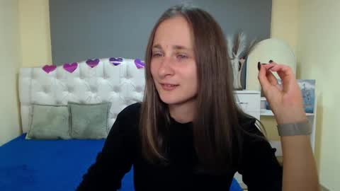 Snapshot of michellee11 chatting on September 27, 11:30 am Michel online show from September 27, 11:30 am