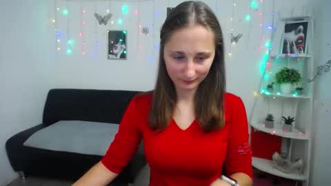 Snapshot of michellee11 chatting on September 29, 11:20 am Michel online show from September 29, 11:20 am