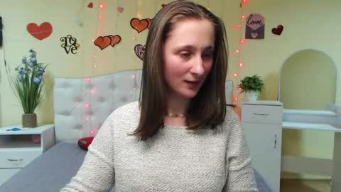 Snapshot of michellee11 chatting on February 25, 3:31 pm Michel online show from February 25, 3:31 pm