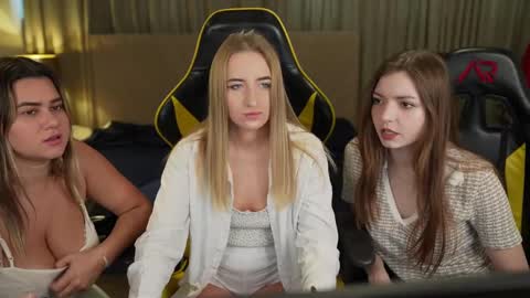 Michelle online show from February 15, 12:11 pm