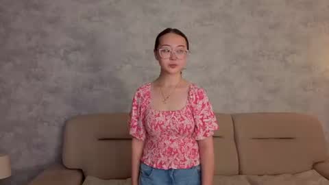 Mio  online show from July 8, 3:48 pm