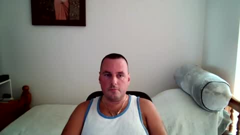 micic3 online show from June 15, 11:52 pm