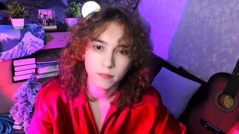 Max online show from December 21, 3:09 pm