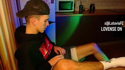 Snapshot of midnighter__ chatting on September 30, 3:28 am Alexey or just Alex online show from September 30, 3:28 am