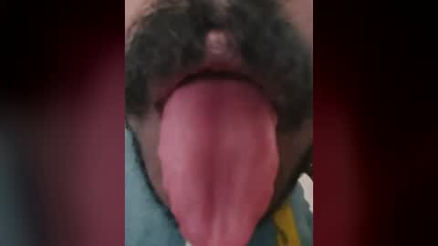 MidnightFlirtX online show from May 2, 5:41 pm