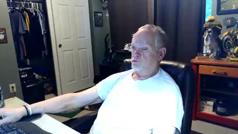 midwestdad09 online show from May 16, 12:48 pm