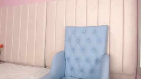 Snapshot of miel_alisha chatting on October 18, 1:48 pm miel online show from October 18, 1:48 pm