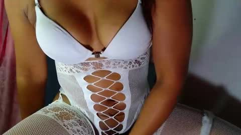 Snapshot of mielsquirt chatting on March 6, 11:25 am mielsquirt online show from March 6, 11:25 am