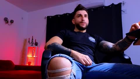 MightyAaron online show from November 8, 4:48 am