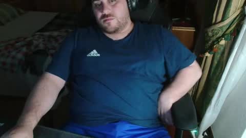 Miguel online show from November 6, 11:30 pm