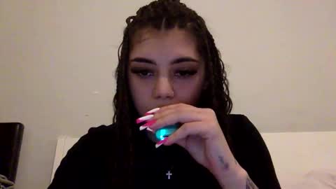 mihaela4467922 online show from April 19, 9:50 pm