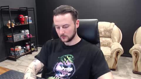 Misha Winchester online show from March 15, 2:09 pm