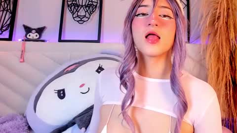 Snapshot of miia__baker chatting on February 22, 12:08 pm online show from February 22, 12:08 pm