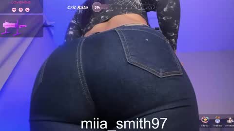 mia online show from May 8, 9:31 pm