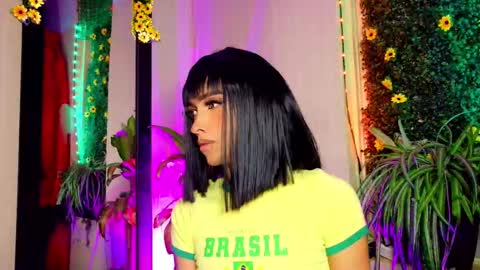 Snapshot of mikaelarangel chatting on October 4, 3:48 am mikaelarangel online show from October 4, 3:48 am