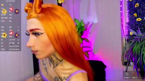 Snapshot of mikaelarangel chatting on October 6, 1:23 am mikaelarangel online show from October 6, 1:23 am