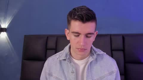 mikael online show from November 20, 4:22 am