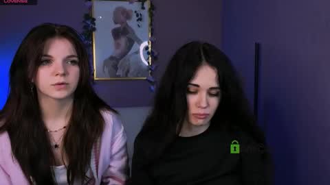 Mika online show from December 19, 9:32 pm