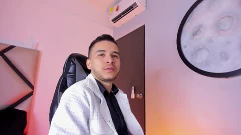 Mike  online show from November 19, 12:04 pm