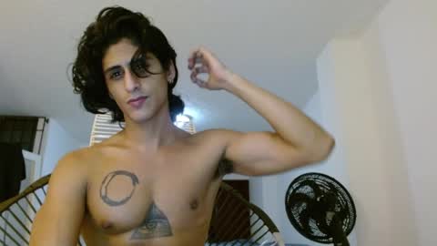 mike_d1030 online show from May 13, 4:22 am