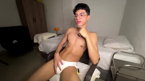 Mike Pineapple online show from November 21, 5:05 am