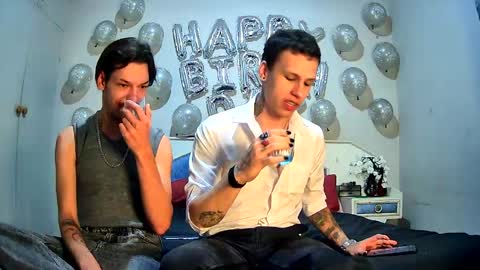 Hot Buns online show from April 23, 12:29 pm