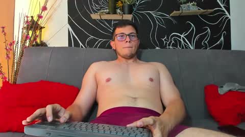 mikeheel online show from March 3, 3:54 pm