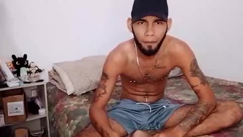 mikeking_leandroking online show from October 22, 1:46 pm