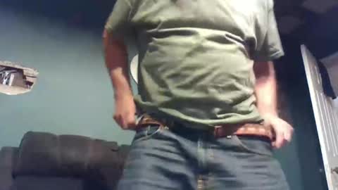 Snapshot of mikeweis1018 chatting on October 19, 7:24 am mikeweis1018 online show from October 19, 7:24 am