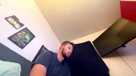 mikey0565 online show from October 5, 5:16 am