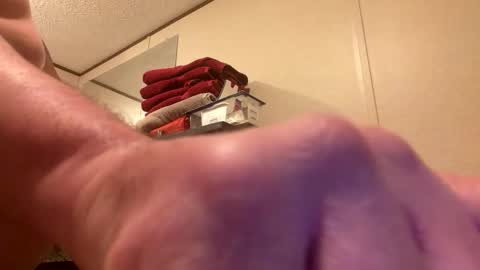 mikeylikesit2222 online show from April 9, 3:39 pm