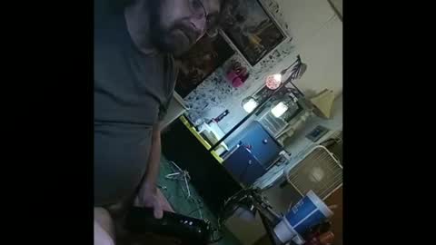 Mikey online show from December 8, 11:51 pm