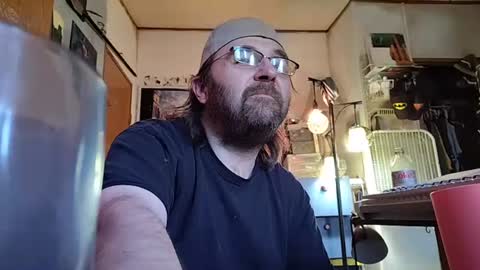 Mikey online show from January 3, 7:18 pm