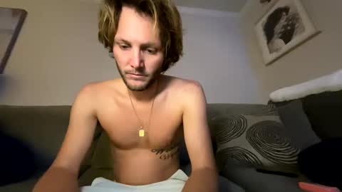 mikeywhite123 online show from March 11, 5:57 am