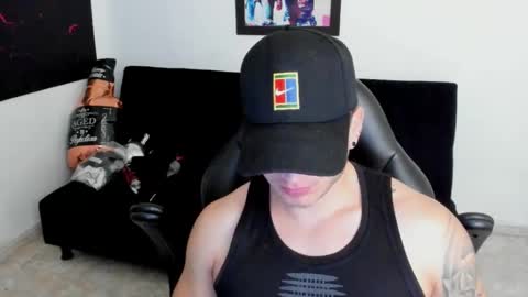 Snapshot of mikke_love chatting on September 20, 4:10 pm MIKKE online show from September 20, 4:10 pm