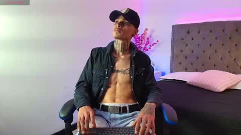 Mikke Tattoo online show from March 12, 4:27 am