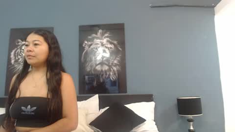 Snapshot of mila_adamss chatting on October 12, 11:58 am mila_adamss online show from October 12, 11:58 am