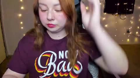 Mila shy sensual person  online show from December 3, 4:10 am