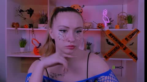 mila_glow online show from November 2, 9:20 am