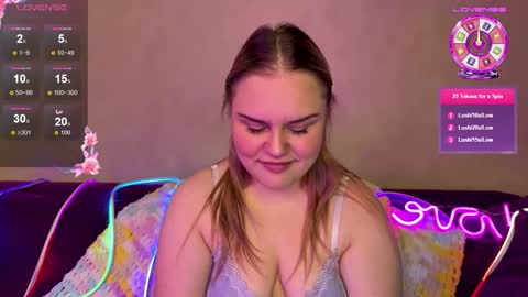 Milla Mikki online show from October 14, 10:13 pm