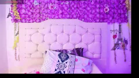 laura online show from March 1, 6:06 am